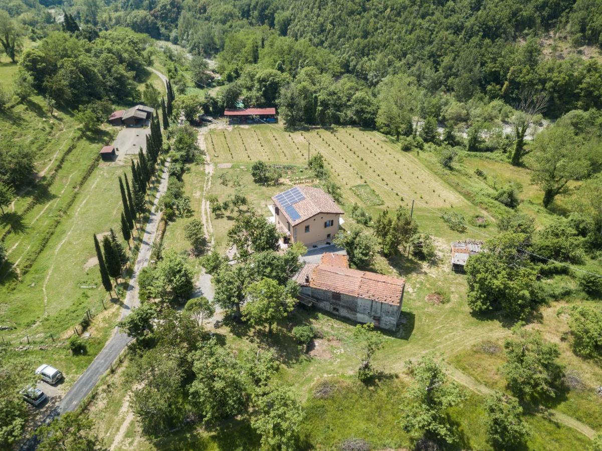 Podere Groppini Фивиццано Экстерьер фото
