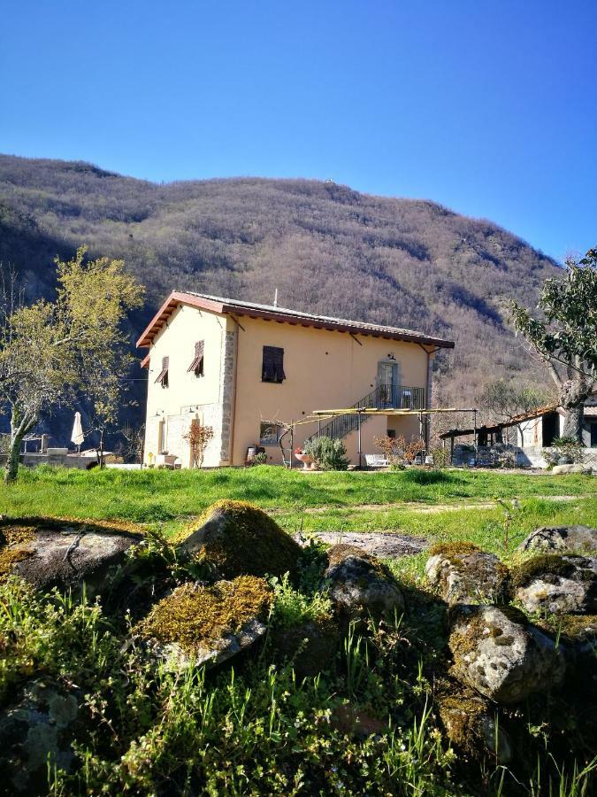 Podere Groppini Фивиццано Экстерьер фото